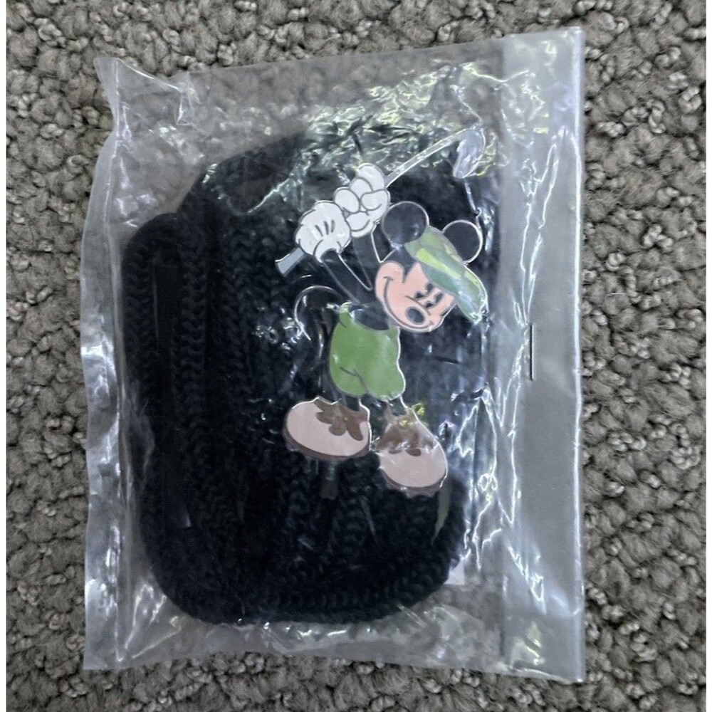 Disney Mickey Mouse Golf Pin Green Outfit Collector NEW